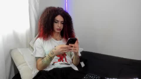 Snapshot of goth_ru chatting on 12/23/24, 07:41 Russ online show from 12/23/24, 07:41