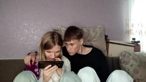 Snapshot of gothamrobyn chatting on 05/29/26, 06:55 Lilly and Jake online show from 05/29/26, 06:55