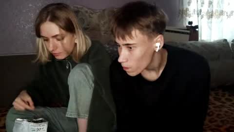 Snapshot of gothamrobyn chatting on 05/30/26, 10:01 Lilly and Jake online show from 05/30/26, 10:01