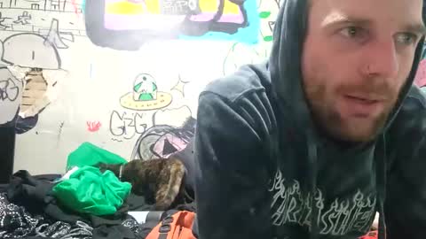 Snapshot of gothboityplz chatting on 11/15/25, 09:06 gothboityplz online show from 11/15/25, 09:06