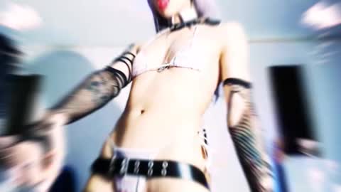        online show from 10/06/25, 06:33