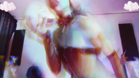 Snapshot of gothicute chatting on 04/27/26, 04:54 online show from 04/27/26, 04:54