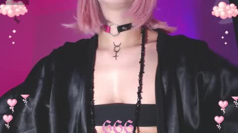 Snapshot of gothicute chatting on 04/30/26, 04:52 online show from 04/30/26, 04:52
