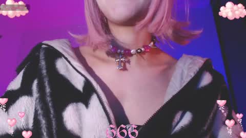 Snapshot of gothicute chatting on 05/03/26, 08:53 online show from 05/03/26, 08:53