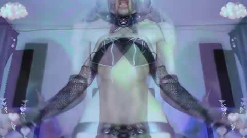 Snapshot of gothicute chatting on 05/06/26, 04:08 online show from 05/06/26, 04:08