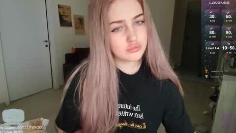 traumfrau Kira angel face devil eyes I SELL A LOT VIDEO IN GALLERY online show from 02/14/26, 04:15