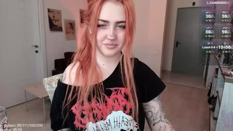 Snapshot of gothkittys chatting on 04/30/26, 10:43 traumfrau Kira angel face devil eyes I SELL A LOT VIDEO IN GALLERY online show from 04/30/26, 10:43