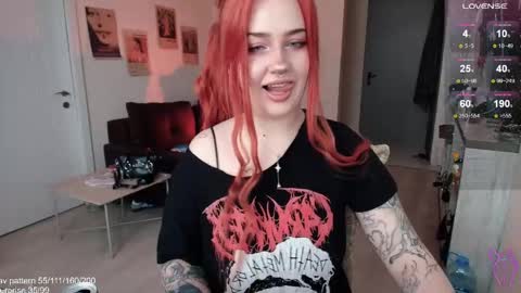 Snapshot of gothkittys chatting on 05/10/26, 11:26 traumfrau Kira angel face devil eyes I SELL A LOT VIDEO IN GALLERY online show from 05/10/26, 11:26