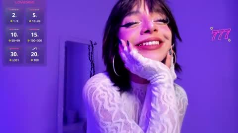 Violet online show from 06/14/26, 04:36