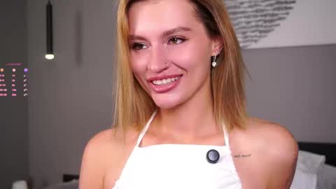 Snapshot of gotlibgotlib chatting on 10/31/25, 01:45 Kelly online show from 10/31/25, 01:45