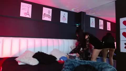 Meredith Alessandra online show from 05/20/26, 04:18
