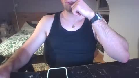 goura2000 online show from 03/27/26, 08:19