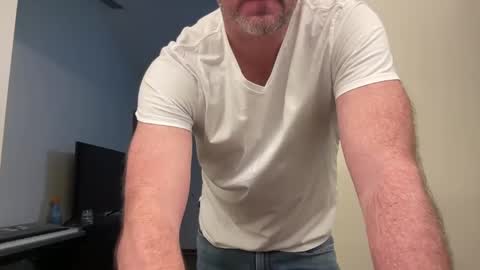 Snapshot of gqimage chatting on 03/10/25, 03:45 GQImage online show from 03/10/25, 03:45