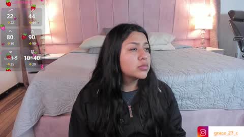 Snapshot of grace77_ chatting on 01/17/25, 11:49 Grace online show from 01/17/25, 11:49