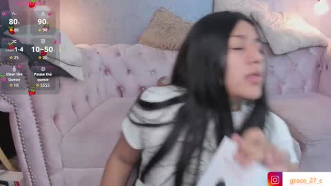 Snapshot of grace77_ chatting on 11/12/25, 09:42 Grace online show from 11/12/25, 09:42