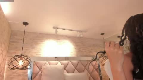 Snapshot of grace_daviss chatting on 05/11/26, 10:32 GRACE online show from 05/11/26, 10:32