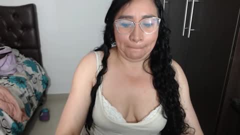 grace_mature_milf online show from 03/27/26, 11:48