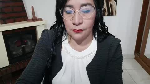 grace_mature_milf online show from 04/13/26, 11:37