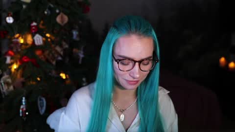 Snapshot of gracegreen chatting on 12/30/24, 06:53 I will be glad to see you 30 N 1800 - 2300 gmt3 online show from 12/30/24, 06:53