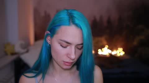 Snapshot of gracegreen chatting on 11/06/25, 04:19 I will be glad to see you 30 N 1800 - 2300 gmt3 online show from 11/06/25, 04:19