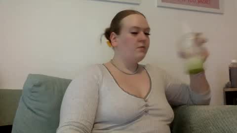 Snapshot of graceloves69 chatting on 06/03/26, 04:34 Grace Loves online show from 06/03/26, 04:34
