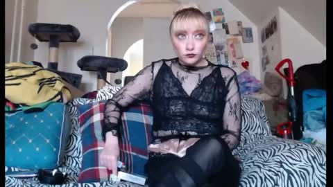 gracielynne1989 online show from 04/21/26, 06:12