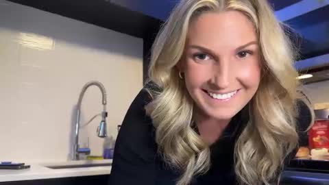 Snapshot of graciemae_baexx chatting on 01/10/25, 09:10 Gracie Mae online show from 01/10/25, 09:10