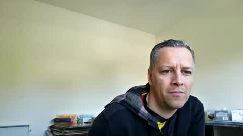 Snapshot of grattitude chatting on 10/06/25, 10:40 grattitude online show from 10/06/25, 10:40
