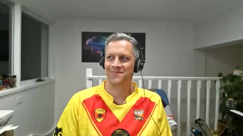 Snapshot of grattitude chatting on 10/15/25, 10:15 grattitude online show from 10/15/25, 10:15