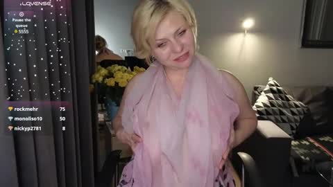 Snapshot of gray_swann chatting on 02/17/25, 10:14 Ray online show from 02/17/25, 10:14