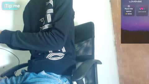 Gray online show from 04/30/26, 12:22