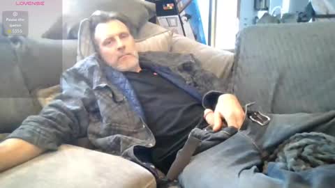 Gray lone wolf online show from 01/14/26, 07:19