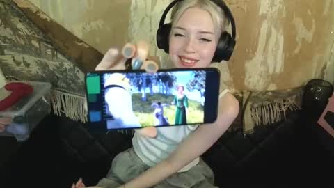 graylovescookies online show from 12/02/24, 08:22