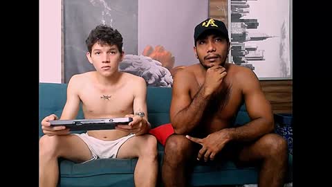 grecia_millercol online show from 12/12/24, 05:52