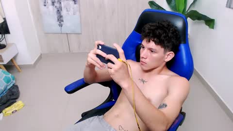 grecia_millercol online show from 01/05/25, 08:11