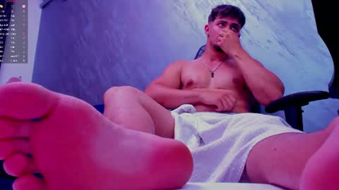 Snapshot of greekgod199 chatting on 06/16/26, 03:58 greekgod199 online show from 06/16/26, 03:58