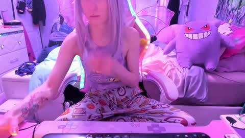 GreenEyedLovexo online show from 02/20/25, 01:46