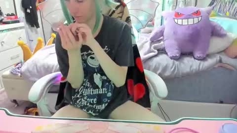 GreenEyedLovexo online show from 10/18/25, 07:36