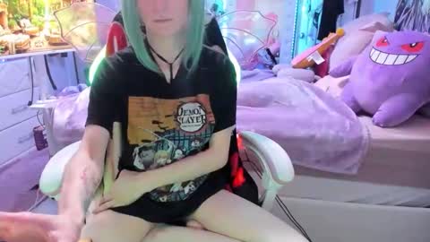 GreenEyedLovexo online show from 04/15/26, 08:09