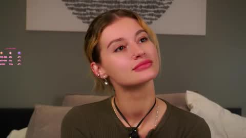 Snapshot of greengazon chatting on 12/02/25, 12:54 Kelly online show from 12/02/25, 12:54