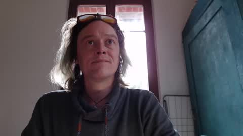 Snapshot of greenmoon88888 chatting on 01/02/25, 10:58 Greenmoon online show from 01/02/25, 10:58