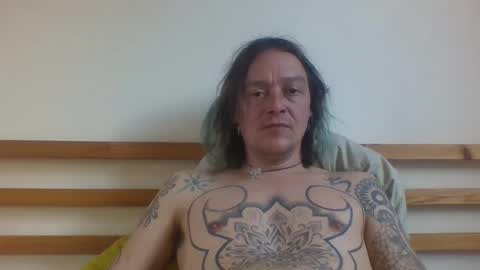 Snapshot of greenmoon88888 chatting on 01/16/25, 11:26 Greenmoon online show from 01/16/25, 11:26