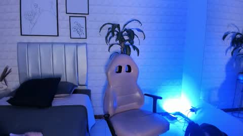   online show from 02/02/26, 07:01