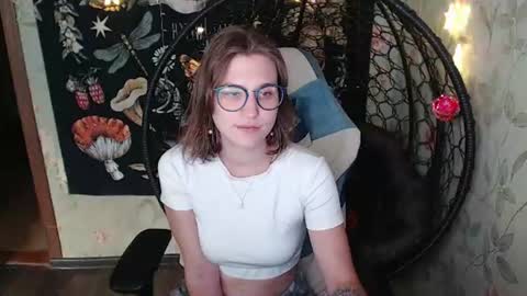 Lina online show from 07/14/26, 10:21