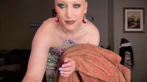 SexQueen Nikki online show from 12/17/24, 05:29