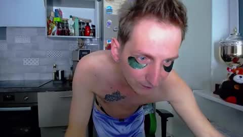 Snapshot of greg_photog chatting on 10/01/25, 02:06 greg_photog online show from 10/01/25, 02:06