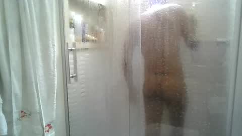 Snapshot of grego435380 chatting on 03/01/25, 06:21 grego435380 online show from 03/01/25, 06:21