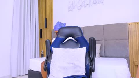 Gregori online show from 01/08/25, 01:31