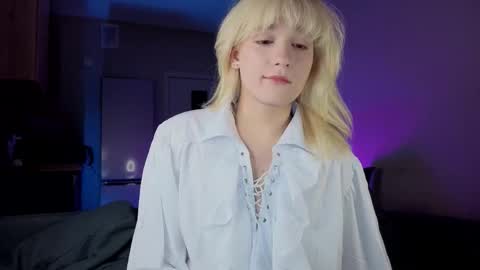 Snapshot of gregory_byyrd chatting on 09/28/25, 09:53 Greg-independent model online show from 09/28/25, 09:53