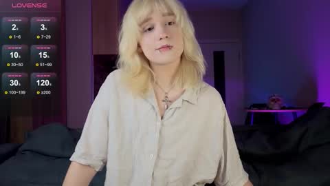 Snapshot of gregory_byyrd chatting on 10/22/25, 09:58 Greg-independent model online show from 10/22/25, 09:58